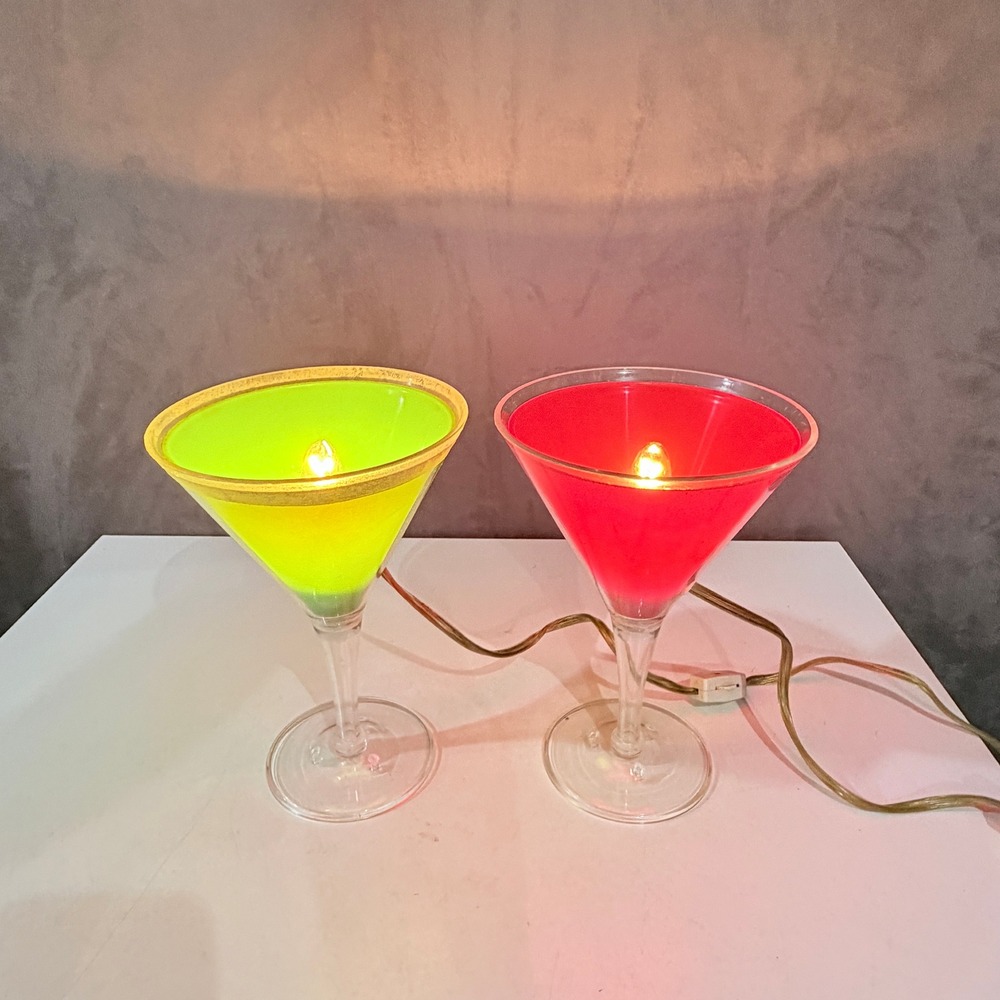 Vintage Lucite Red Green Pair of Martini Style Lamps 8.75" Tall 6" Diameter - Picture 2 of 11